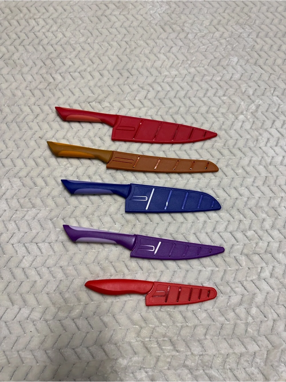 Colorful Assorted Kitchen Knife Set — Red, Orange, Blue, Purple